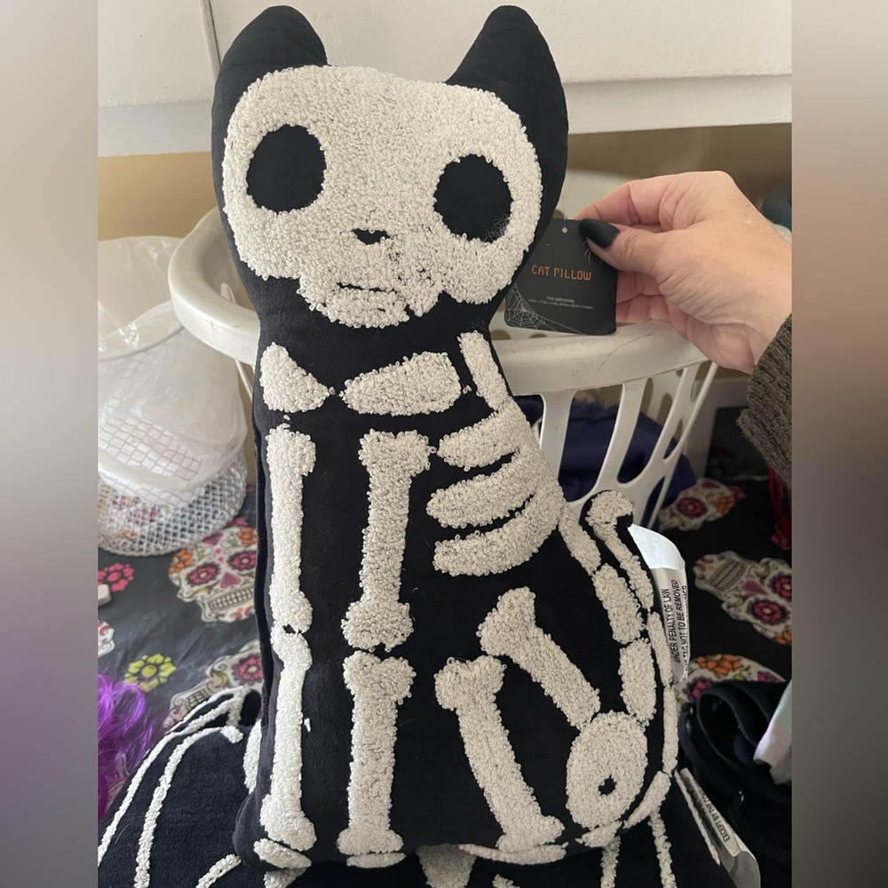 COPY - Skeleton kitty pillow